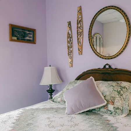 The Wolf Manor Bed & Breakfast Ellinwood Exterior photo